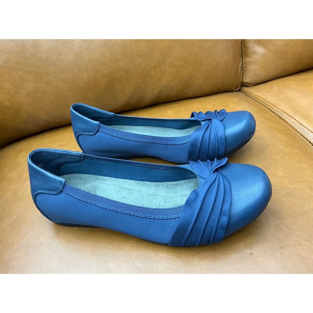 Baretraps Marcie Flats Womens 9 Navy Memory Foam Pleated Round Toe